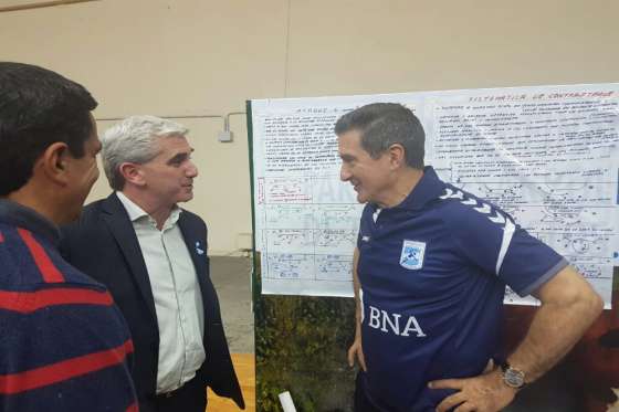 El ministro Lavallen saludó a la Selección Argentina de handball que entrena en Salta