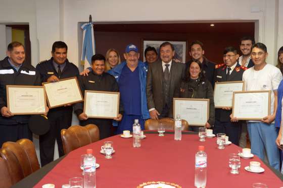 Isa reconoció a los trabajadores de emergencias que actuaron en el incendio del sanatorio El Carmen