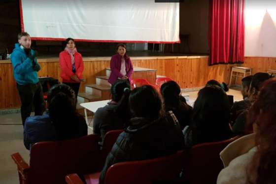 Primera Infancia y Cruz Roja capacitan a jóvenes de Molinos en monitoreo de la niñez y familia