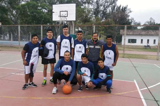 Comenzaron los juegos Inter Escolares Miguel Ragone 2018  con los deportes de hándbol y básquet