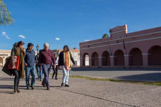 En Cafayate, Animaná y San Carlos, Lavallen se reunió con los equipos municipales