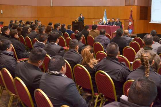 Profesionales de Salta y de Jujuy se capacitan en delito informático y perfil criminológico