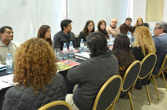El Gobierno promueve espacios de educación sexual integral en el ámbito educativo