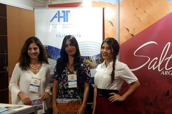 La Provincia promocionó su oferta turística en el Festival de Turismo de Cataratas