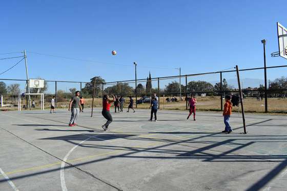 Jóvenes de toda la provincia aprenden gratis su deporte favorito