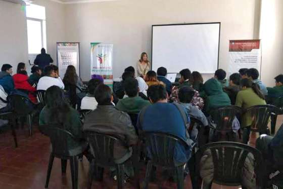 Estudiantes salteños conocen el Polo Integral de las Mujeres