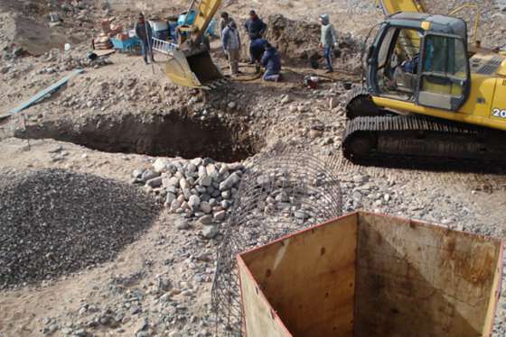 Construyen una pasarela peatonal en Angastaco