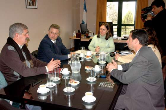 Capacitarán a pueblos originarios para resolver conflictos