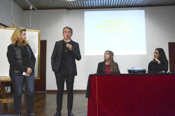 Provincia, Municipio y Nación concientizaron sobre grooming e instaron a prevenir este delito