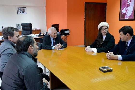 Convencionales de San Lorenzo entregaron a López Arias el proyecto de carta orgánica comunal