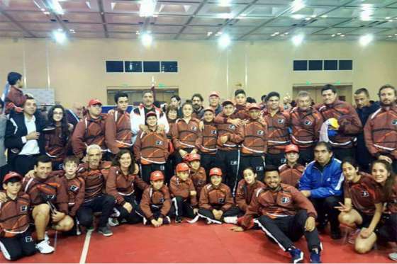 Salteños participan en el campeonato Argentino de Tenis de Mesa