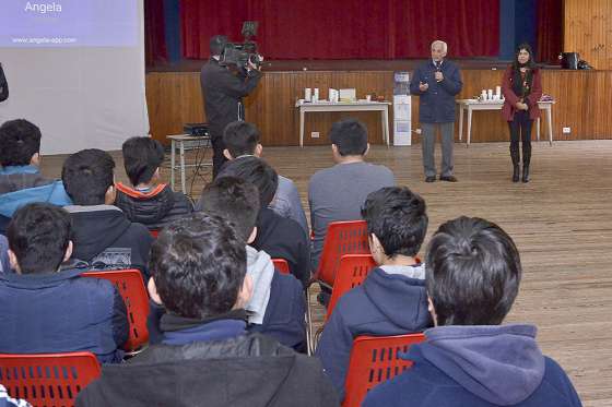 Acoso callejero, tema propuesto para un concurso nacional de ideas y proyectos
