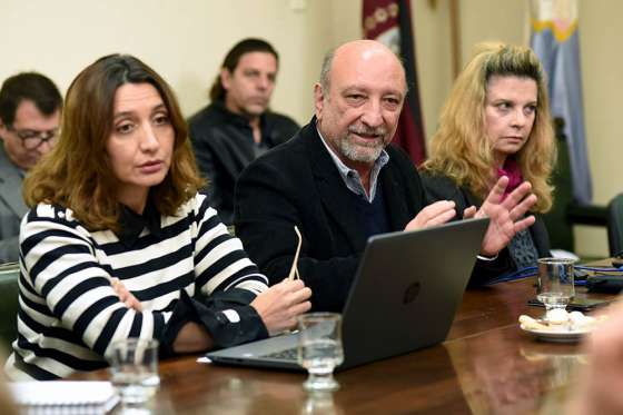 Los Ministros de Salud y Educación se reunieron con senadores provinciales