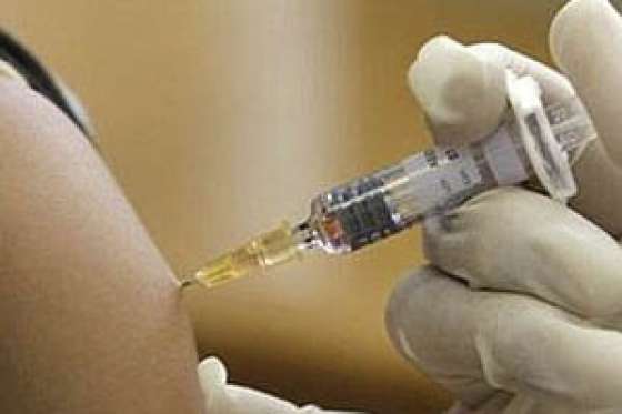 Un total de 270 personas de ambos sexos se vacunaron contra la hepatitis B