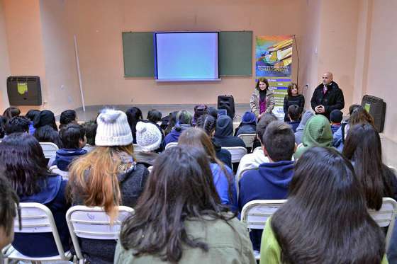Alumnos de más de 100 establecimientos educativos reflexionaron sobre grooming