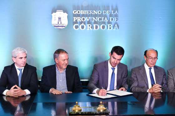 Urtubey y Schiaretti suscribieron un convenio para potenciar el turismo