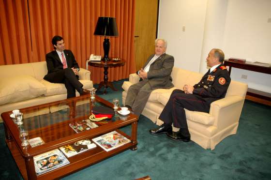 El Gobernador se interiorizó de la tarea desempeñada por Bomberos Voluntarios