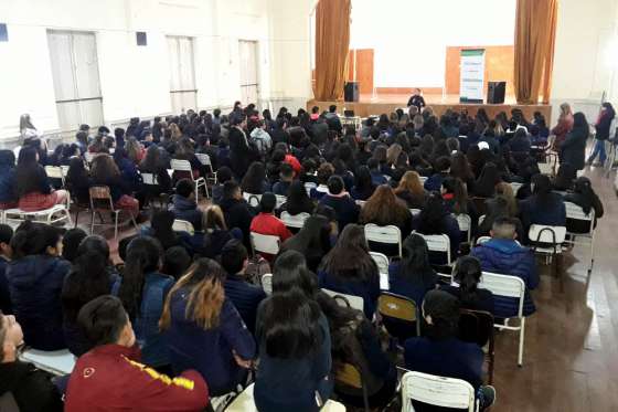 Seguridad capacitó a cientos de niños y adolescentes de distintos colegios de Salta
