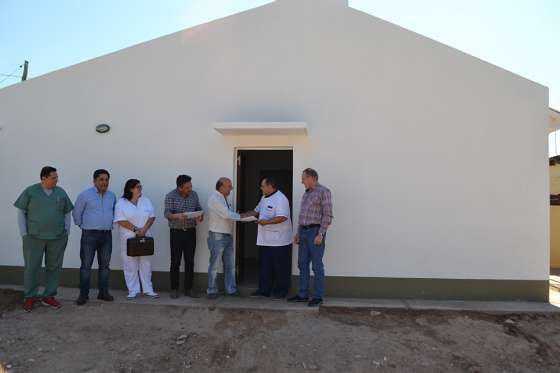 El Gobierno entregó viviendas a médicos del área operativa de Las Lajitas