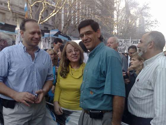 Entregan insumos y herramientas a 126 familias del norte salteño