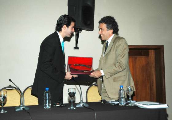 Funcionario italiano presentó una política orientada a lugares y la experiencia en la Unión Europea  