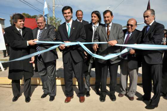 La inauguración del canal Velarde beneficia a 15 barrios y a 75 mil vecinos del sur de la ciudad 