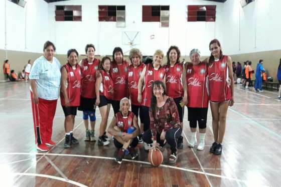 Exitoso paso del maxibásquet femenino por Salta