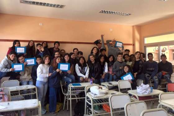 Capacitan a estudiantes en resolución de conflictos