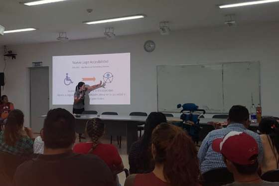 Capacitan en tecnologías que optimizan la calidad de vida de niños con discapacidad