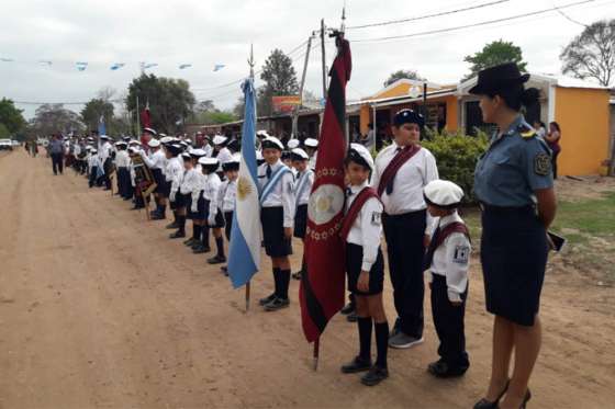 Se celebró un nuevo aniversario de los cuerpos infantiles en Coronel Cornejo