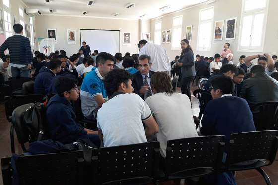 Varones se comprometen a promover relaciones saludables