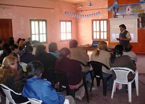 Ambiente ejecuta planes de gestión de residuos en el interior 