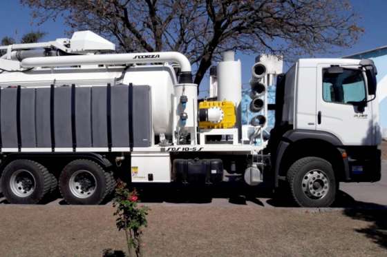 Aguas del Norte incorporó al servicio un nuevo camión desobstructor