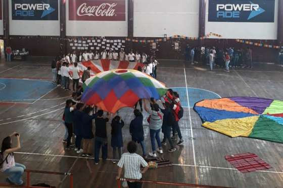 Más de 200 estudiantes de Capital debaten en el Delmi sobre problemáticas adolescentes