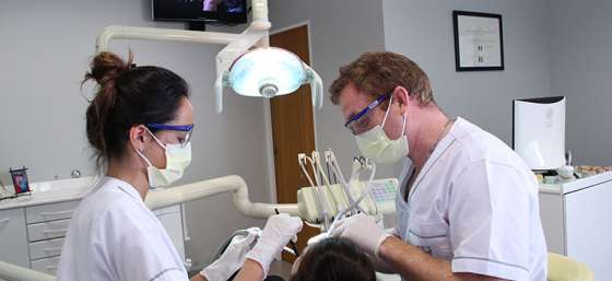 Asistentes dentales podrán participar en actividad de actualización profesional