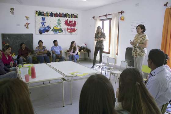 Familias de la zona sudeste aprenden cómo mejorar la comunicación entre adultos y niños