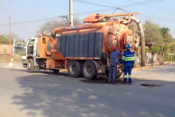 Ejecutaron trabajos preventivos en el sistema cloacal de Joaquín V. González