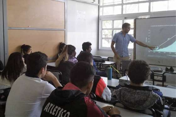 Río Arenales: Concientizan sobre la importancia de reducir el uso de plásticos