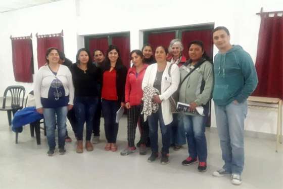 Mujeres de Los Toldos se preparan para tener su propia fábrica