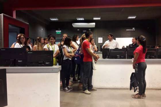 Los alumnos de RRHH de la Universidad Católica visitaron el Sistema 9-1-1