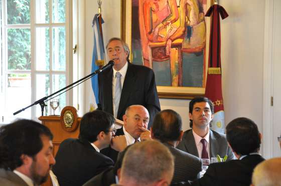 El ex presidente Néstor Kirchner se reunió con 120 empresarios y dirigentes salteños