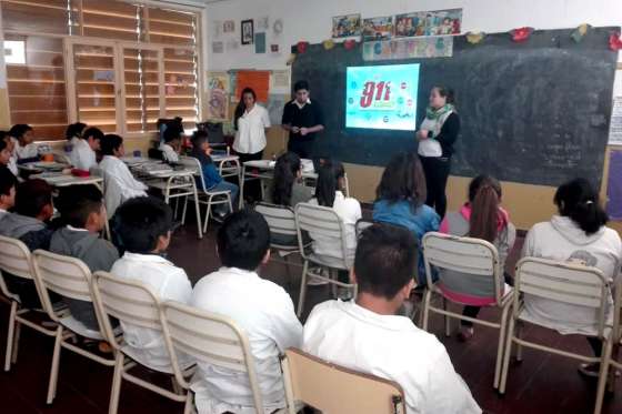 Seguridad capacitó a los alumnos de la escuela Nicolás Avellaneda en el buen uso del 9-1-1