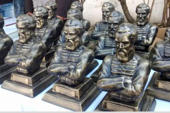 Con los nombres Güemes y Provincia de Salta bautizaron a lugares públicos de Lobería