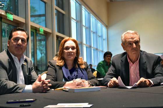 Cornejo expuso sobre el río Bermejo durante el Encuentro del Gran Chaco