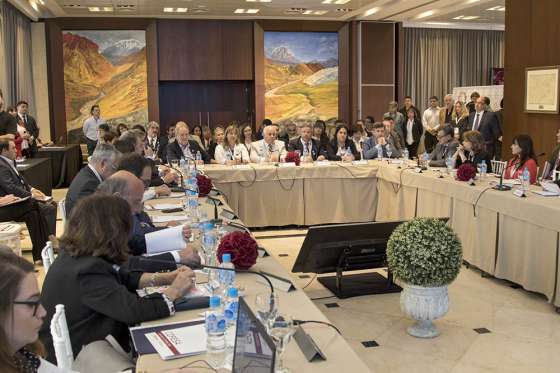 El ministro Mascarello participa en la reunión de COFESA