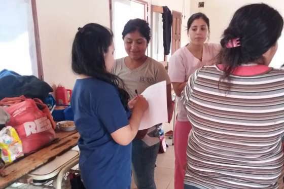 Control de Salud Pública a los afectados por inundaciones en Apolinario Saravia