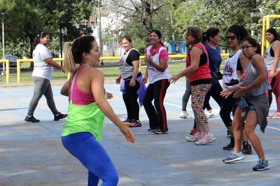 Muestra anual de gimnasia aeróbica en el micro estadio Delmi