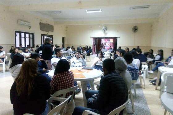 Compromiso de estudiantes de Salvador Mazza contra el grooming