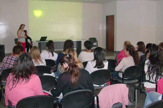 Refuerzan abordaje sanitario de la población adolescente en servicios de salud del área operativa Sur