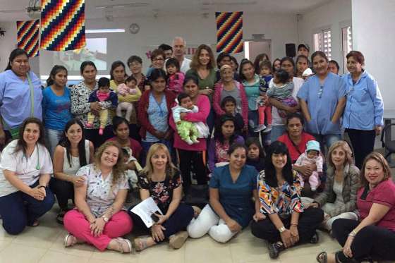 OPS y Salud Pública intercambiaron experiencias sobre parto intercultural con madres originarias de Embarcación